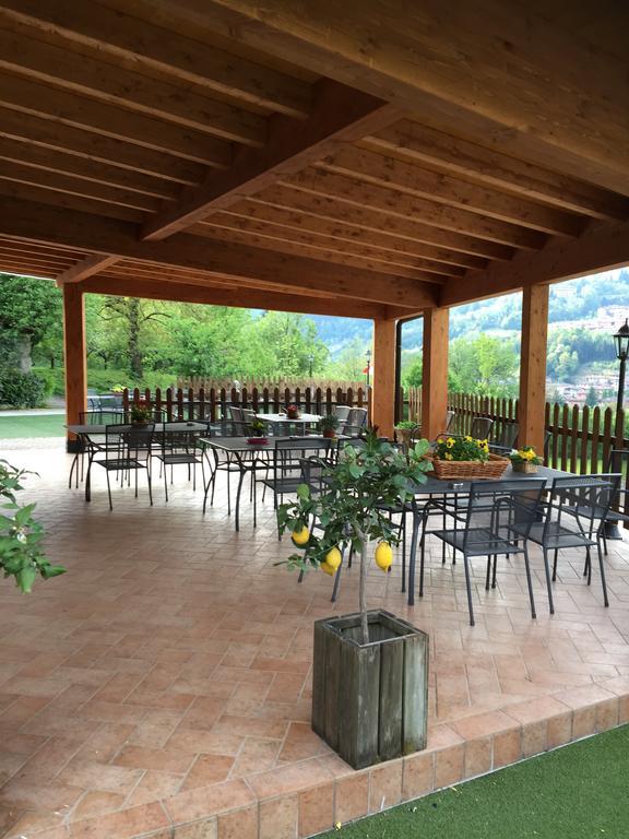Albergo Trattoria Dazze Marcheno Exterior foto